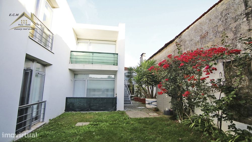 Apartamento T2 Condominio fechado Avisos  Castêlo da Maia