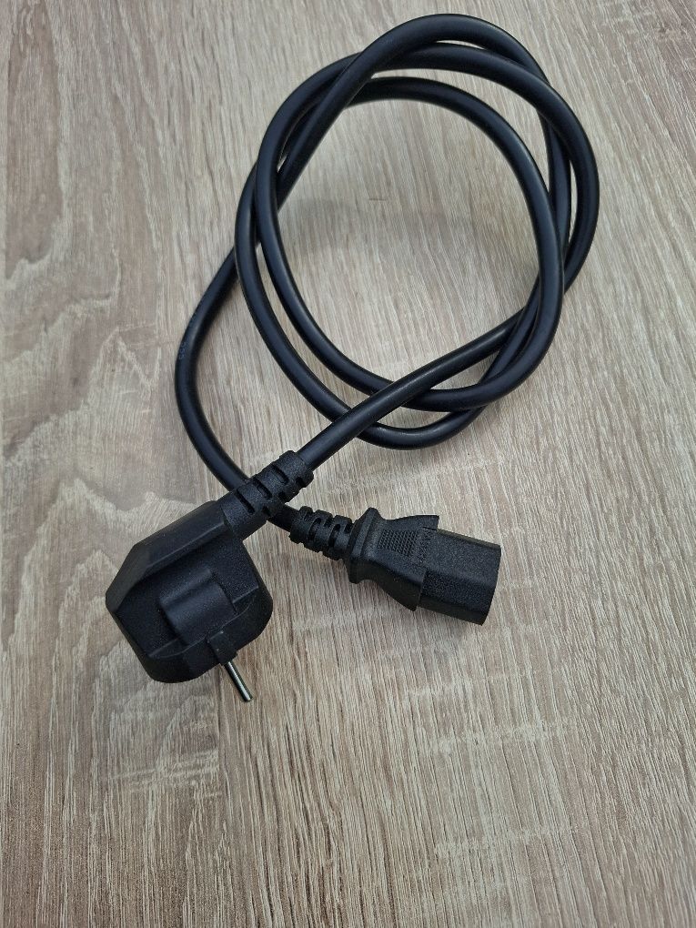 Kabel zasilający 68 szt. do telewizji  komputera monitora  itd.