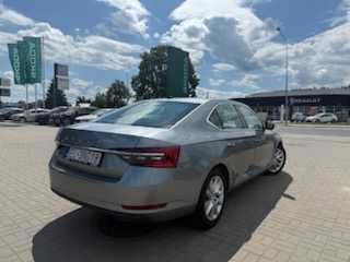 Wynajem samochodów Łódź - Segment D, Skoda Superb lub podobny,Tanirent