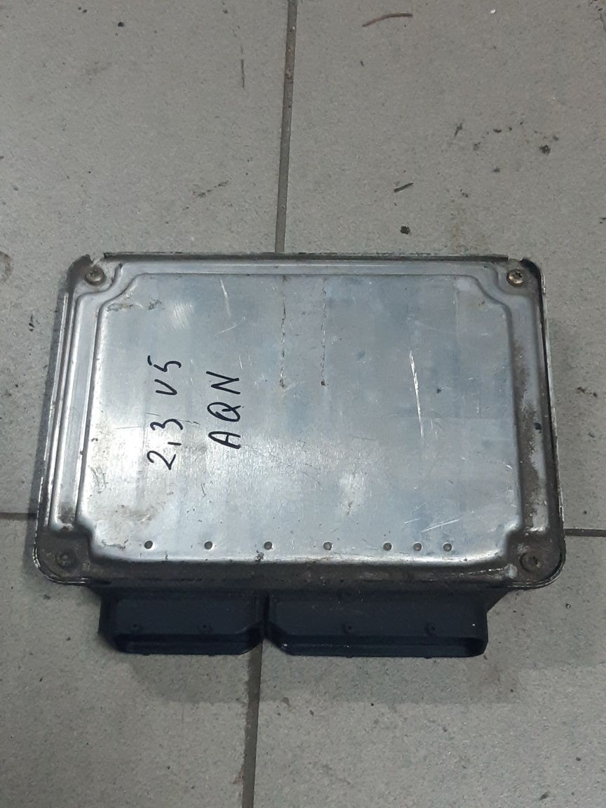 sterownik silnika komputer 2,3 V5 VR5 170km AQN ME7,1