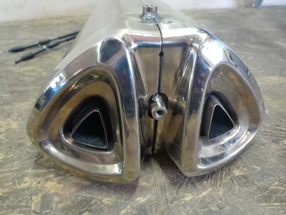 Kawasaki Z1000 wydech tłumik prawy ładny oryginał 07-09 rok