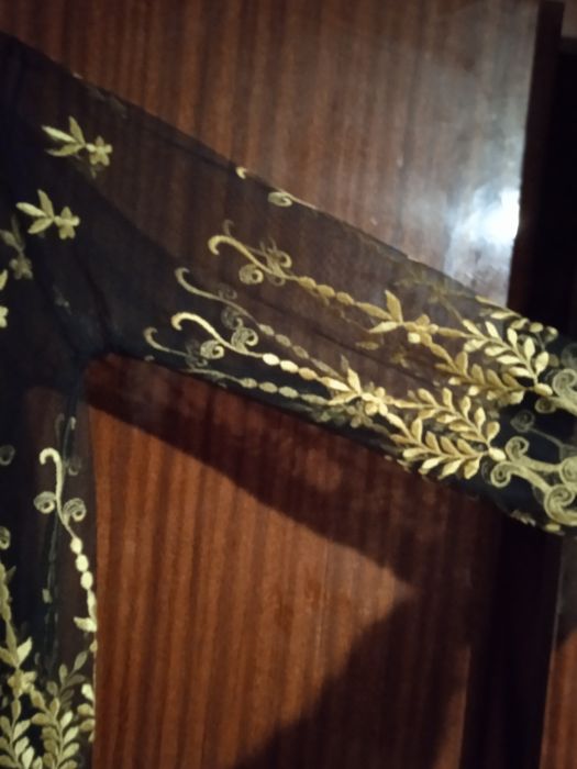 Продам женский костюм двойка