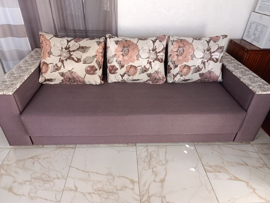 Продам диван еврокнижка