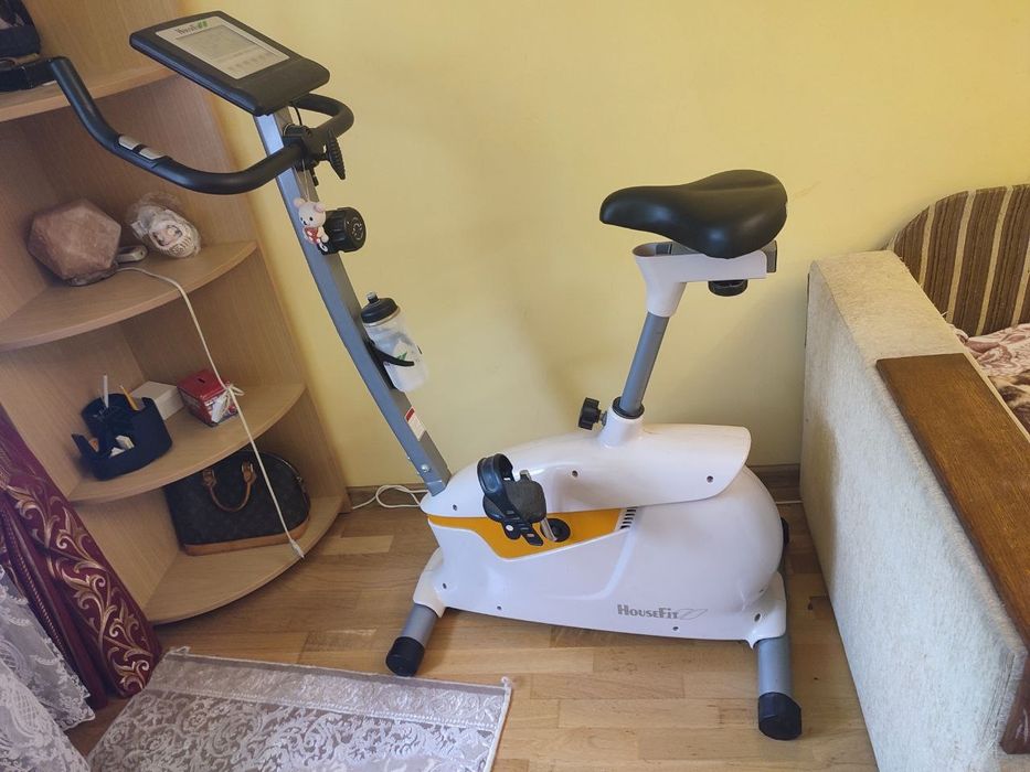Велотренажер HouseFit Kinetic B 1.0