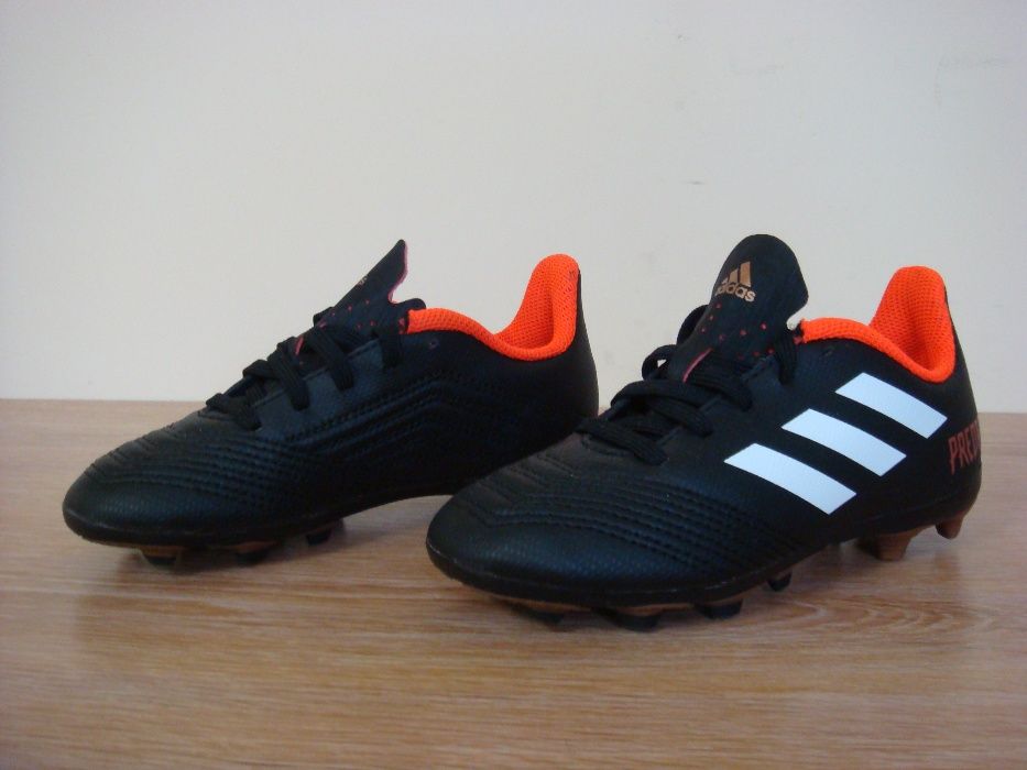 Бутсы Adidas Predator 18.4 FG 29-33 копы