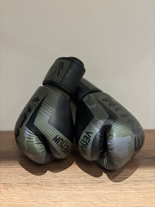 Рукавички VENOM 10oz