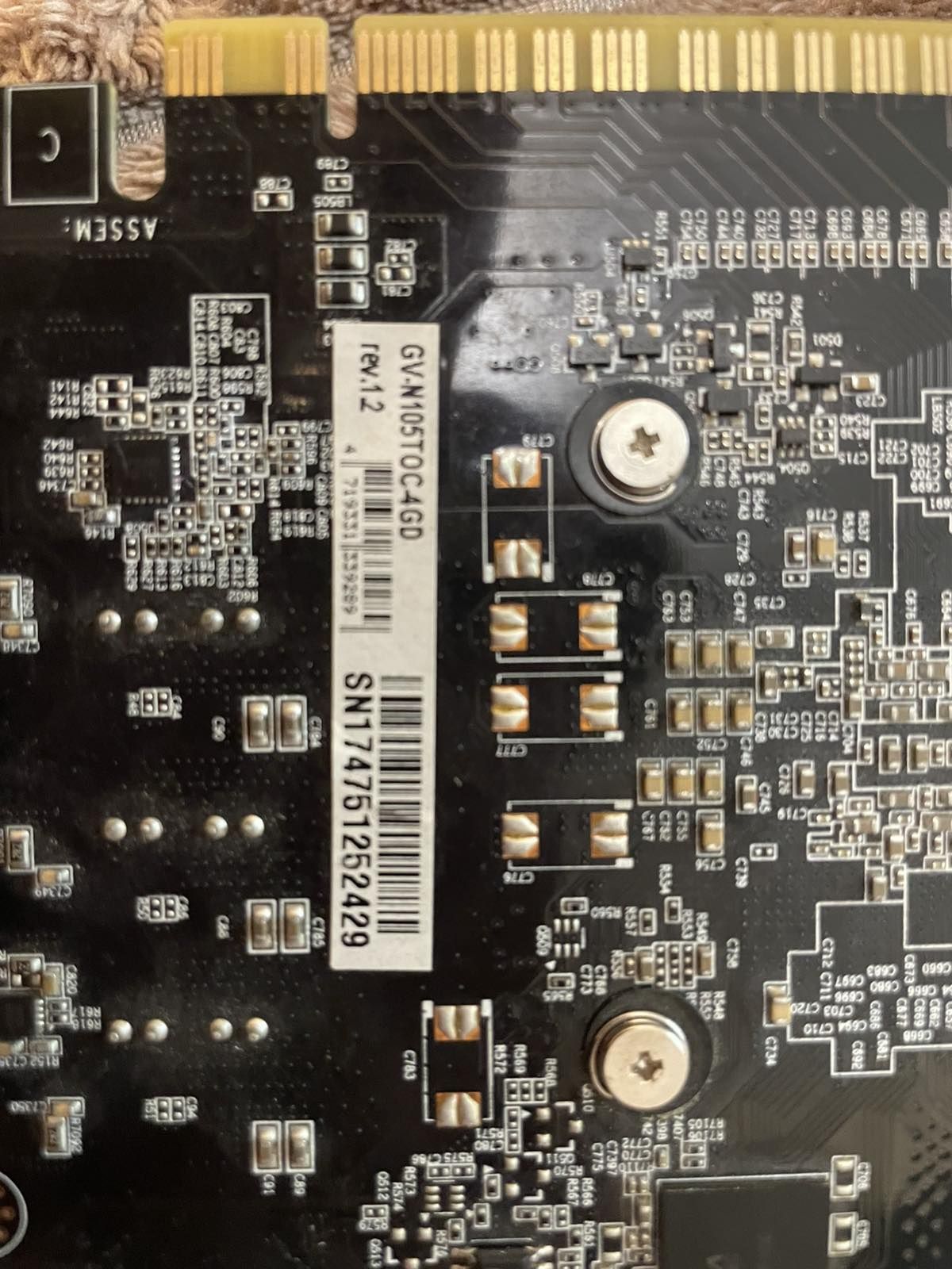 Gigabite 1050ti 4gb.