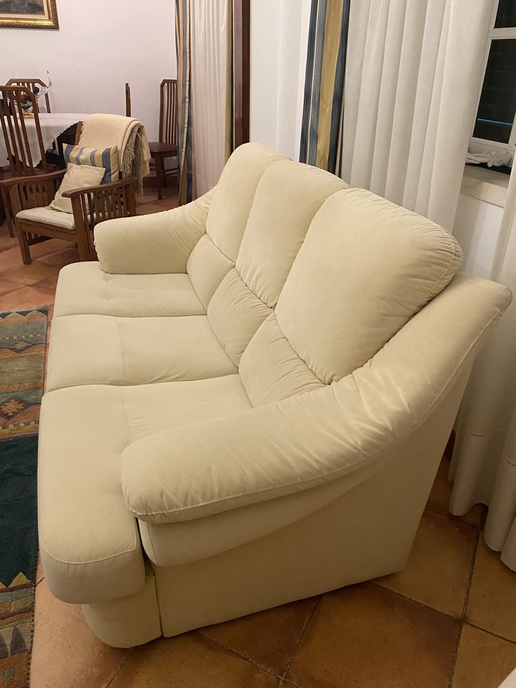 Sofas de 2 e 1 lugares