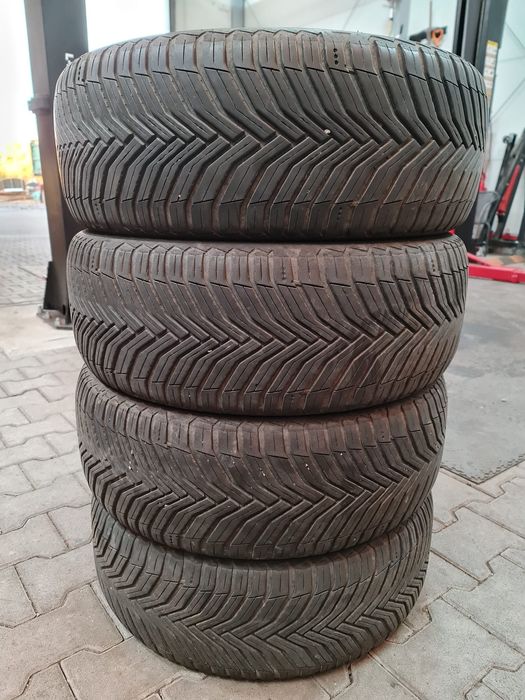 Opony wielosezonowe Michelin crossclimat 215/50/17