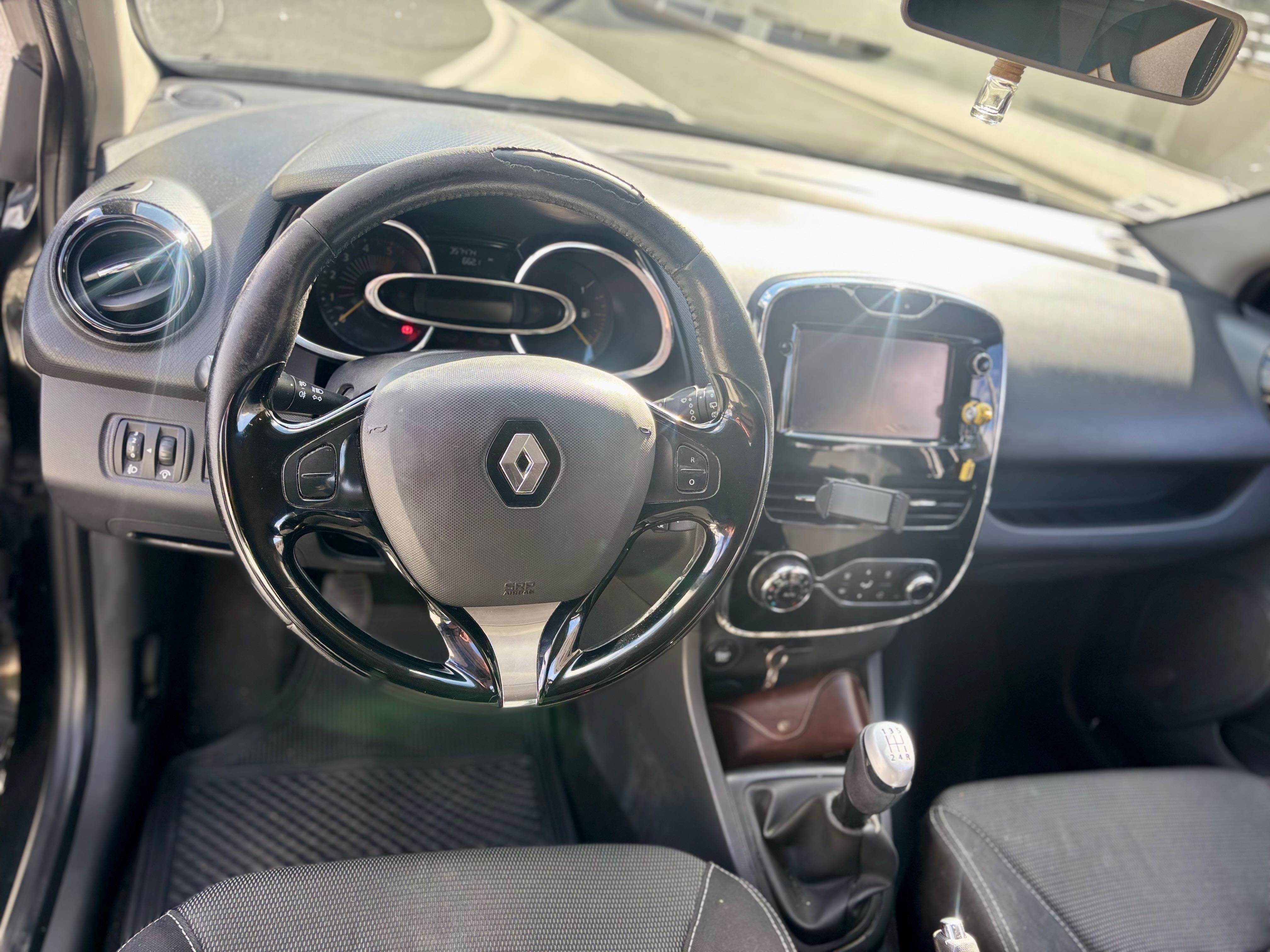 Renault Clio Sport Tourer 1.5 DCi Dynamique S