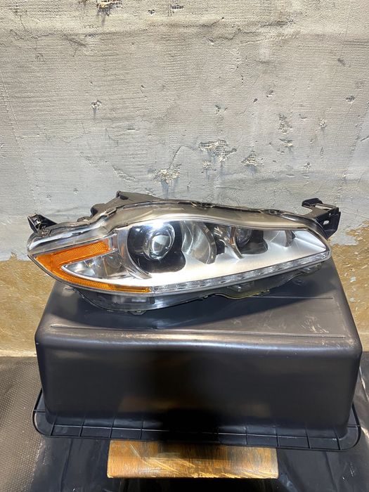 Jaguar Xj X351 Reflektor Lampa Prawa Przednia Przód