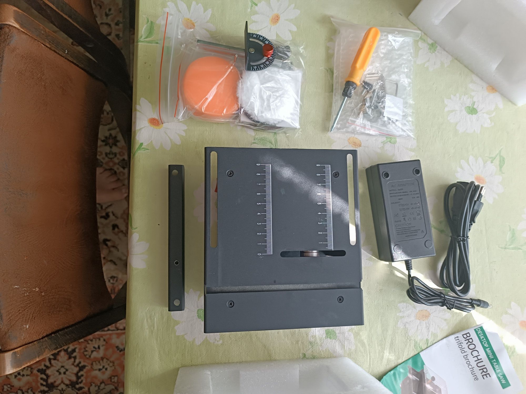 Mini piła stołowa dla modelarzy