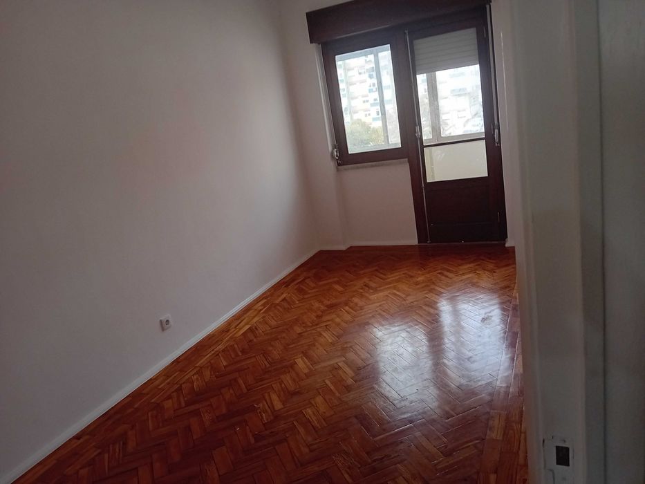 Fantástico apartamento T2 + 1 Odivelas centro