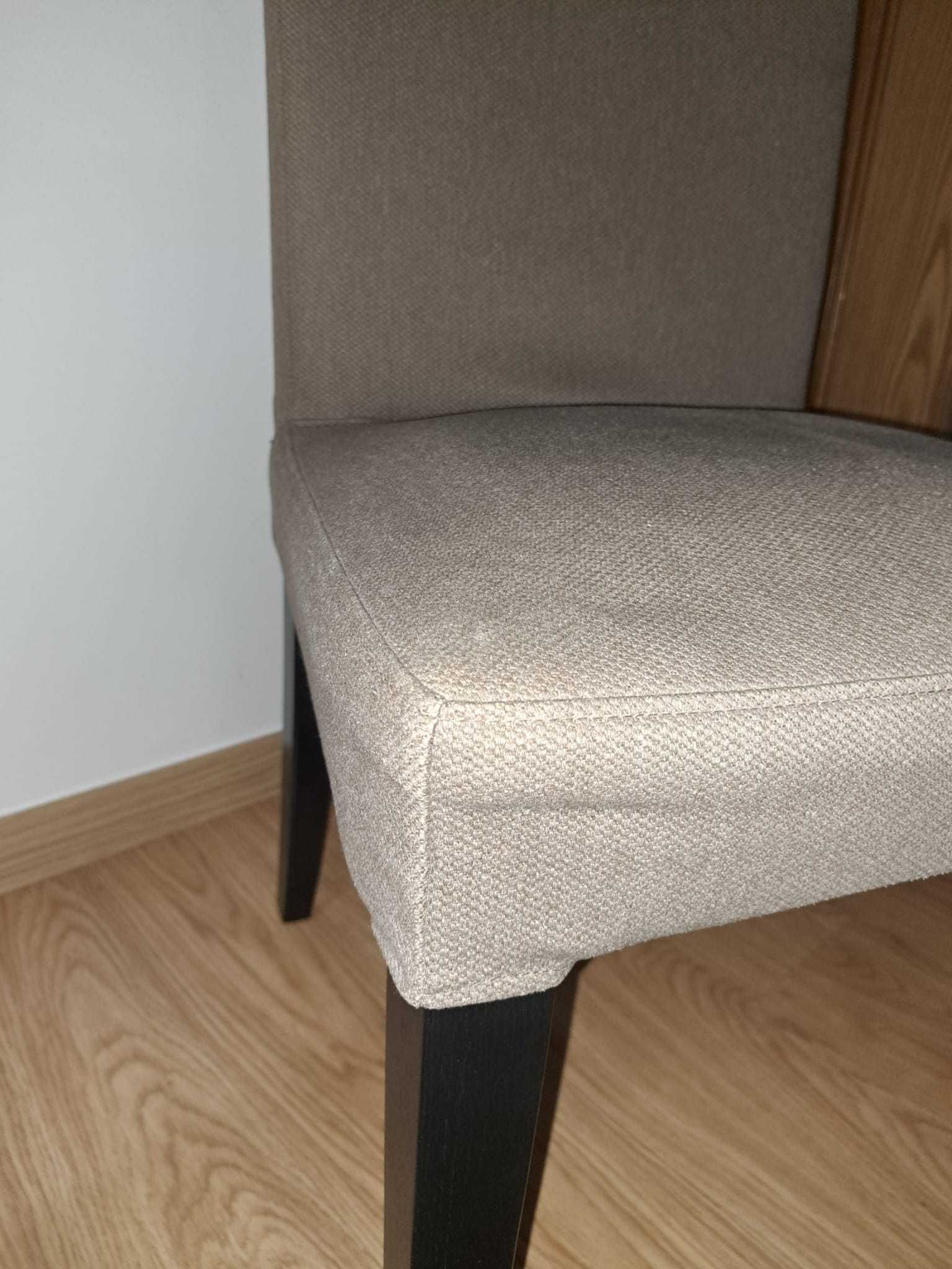 Cadeiras de sala Ikea com capa