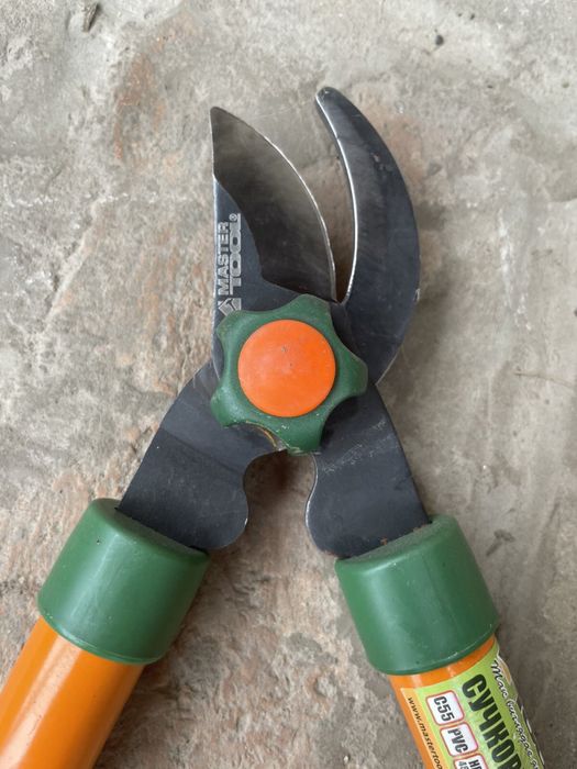 Продам сучкоріз