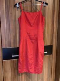 Satynowa sukienka czerwień