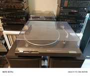 Technics gramofon.