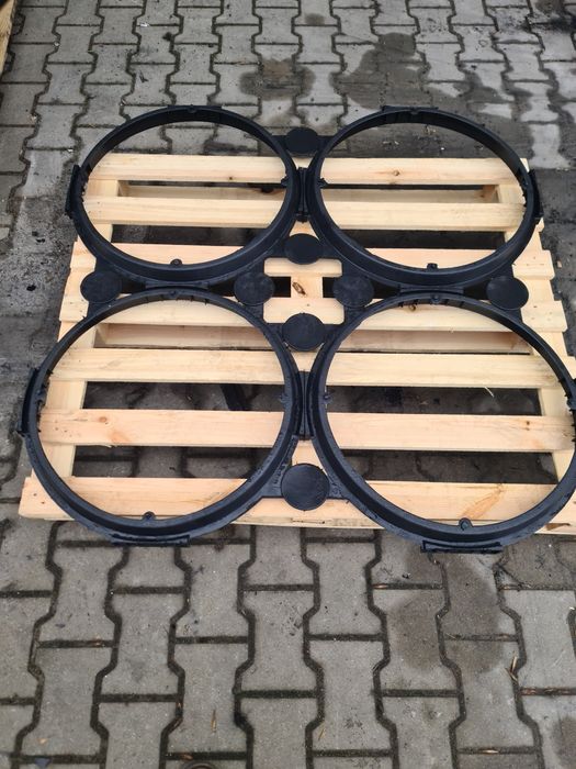 Przekładki do transportu i magazynowania felg ciężarowych 22.5"
