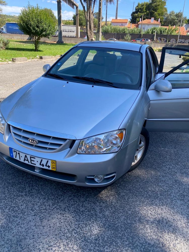 Vendo Kia cerato 2005