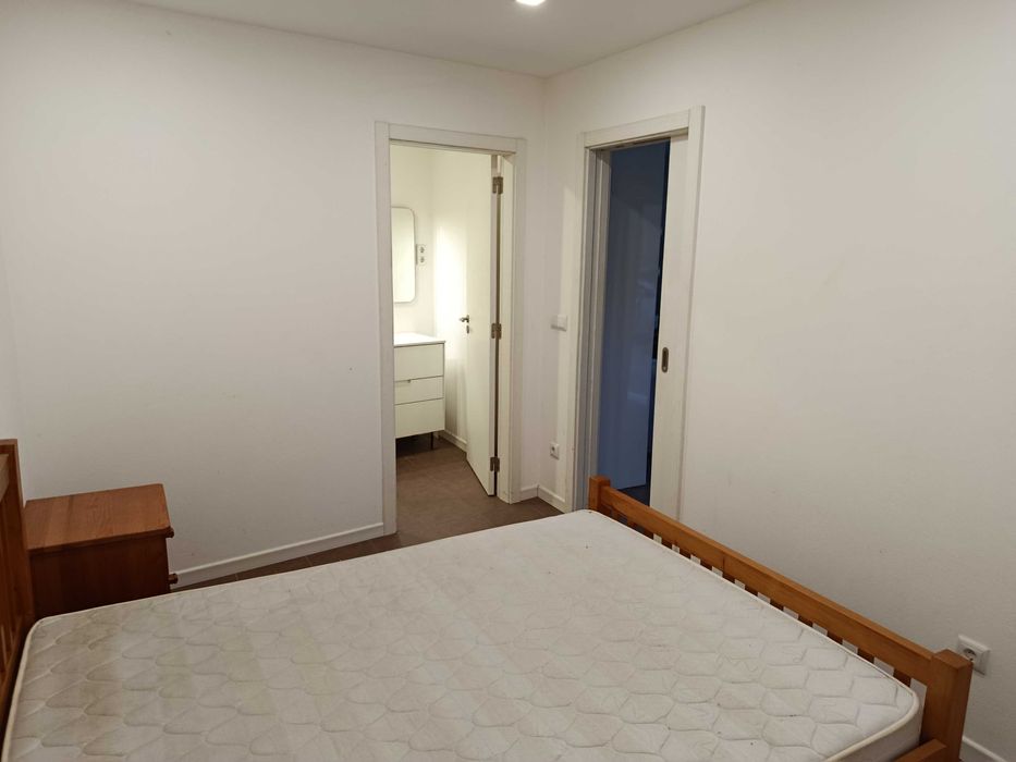Casa renovada para arrendar na Póvoa do Pinheiro - Coimbra