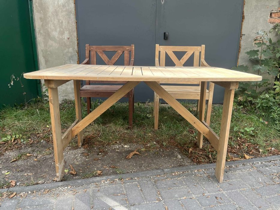 * Drewniany zestaw ogrodowy* Do odświeżenia* 2x krzesło i stolik