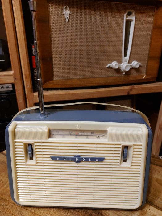 Радиоприёмник вэф СПИДОЛА.