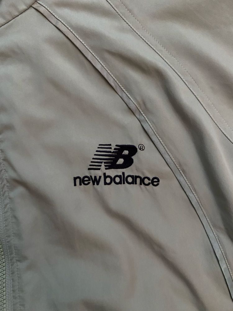Вінтажна Вітровка New balance розмір (М)