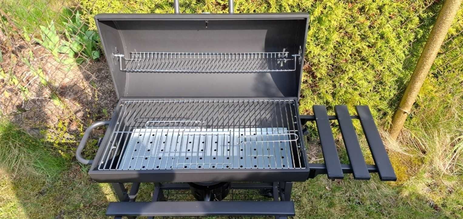 Grill ogrodowy z półkami i popielnikiem BBQ Party