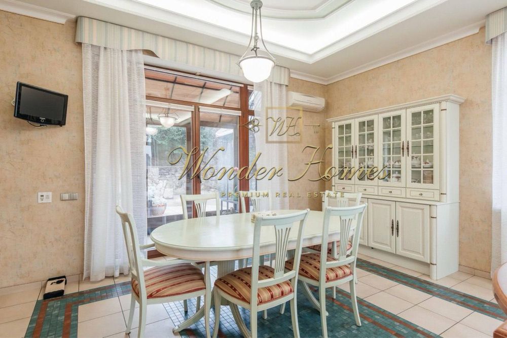 Продажа VIP дома 835 м2 по ул. Мичурина на Печерске.