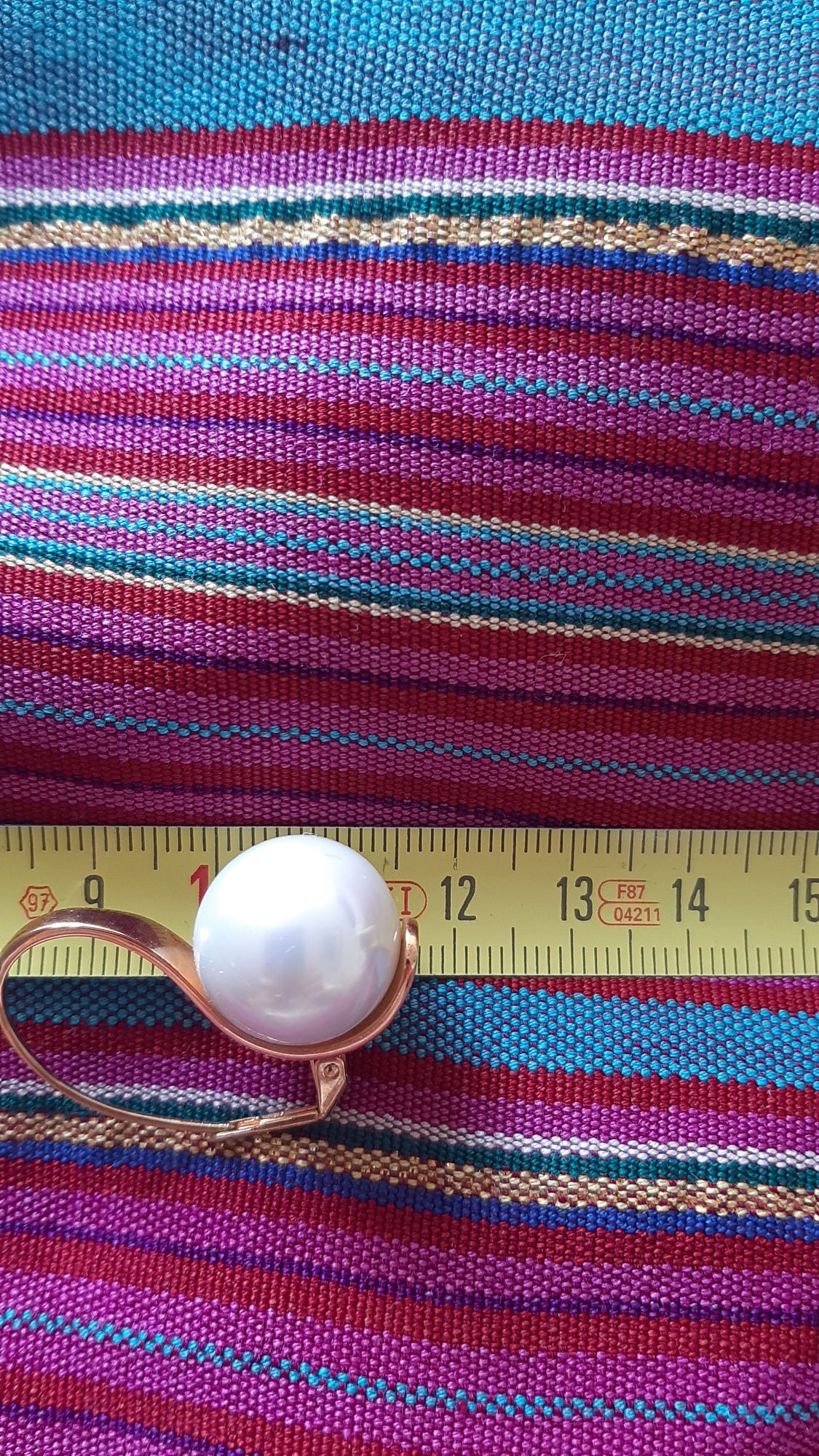 Brincos com pérolas grandes