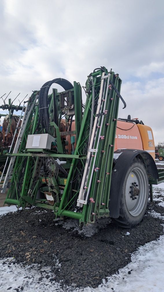 Оприскувач  AMAZONE UG 3000 Nova