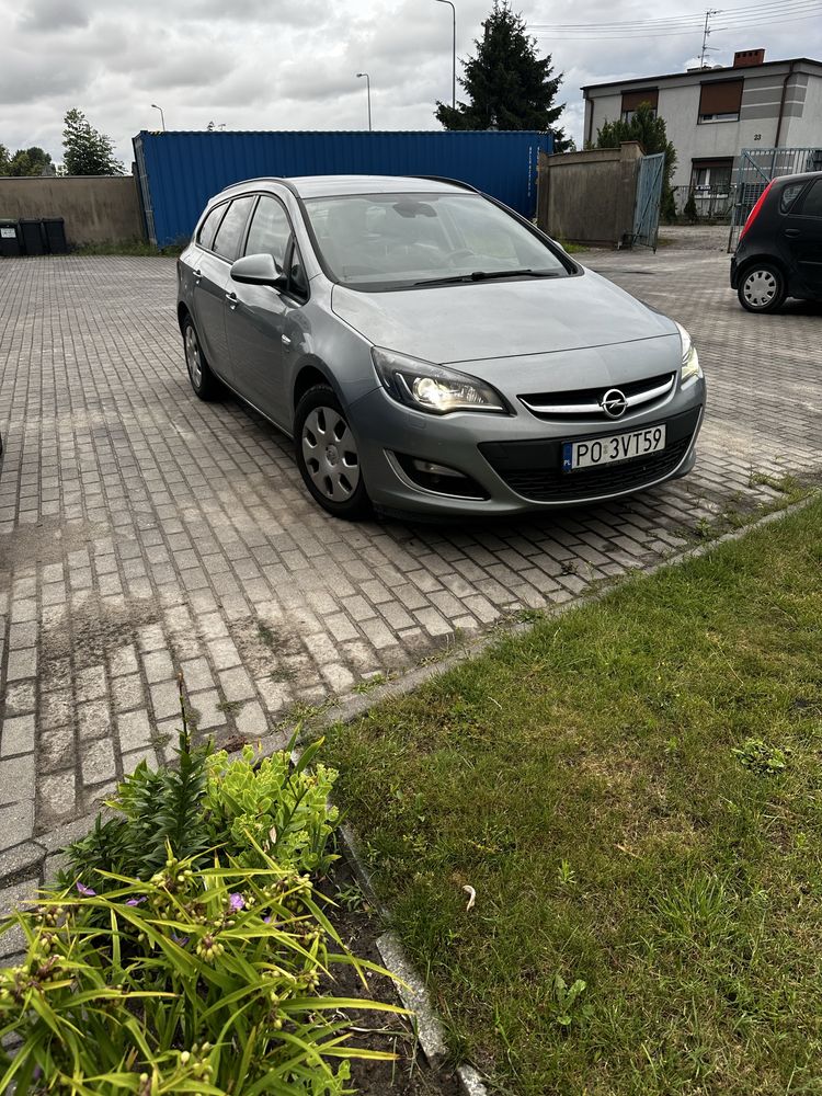 Opel Astra 1,4 turbo w gazie