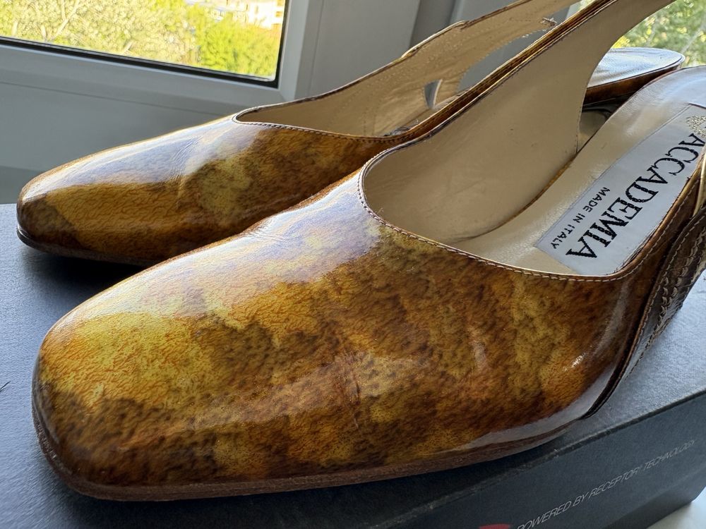 Eleganckie buty wloskie r. 38 skóra lakierowana