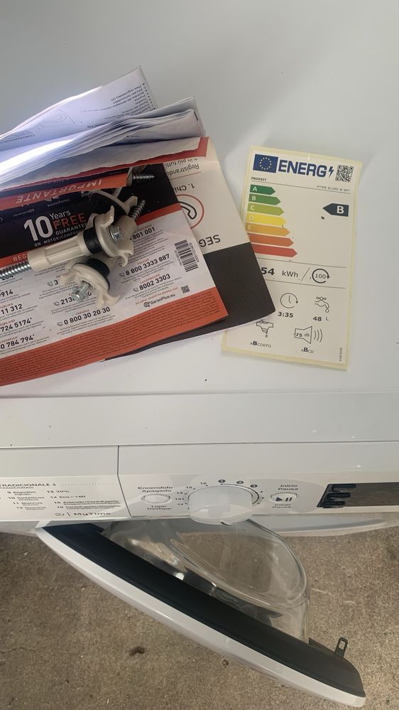 Máquina de Lavar Indesit 8kg - Bom Estado!