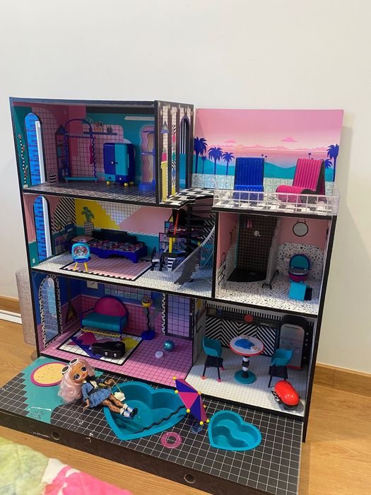 Casa de bonecas lol