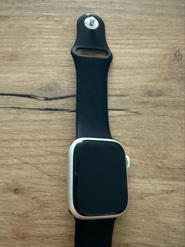 Smartwatch APPLE Watch series 8 + Cellular 41 mm Bateria 100%