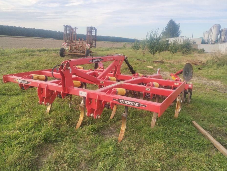 Vaderstad cultus cs300. Lemken Karat, horsch Terrano, amazone cenius.