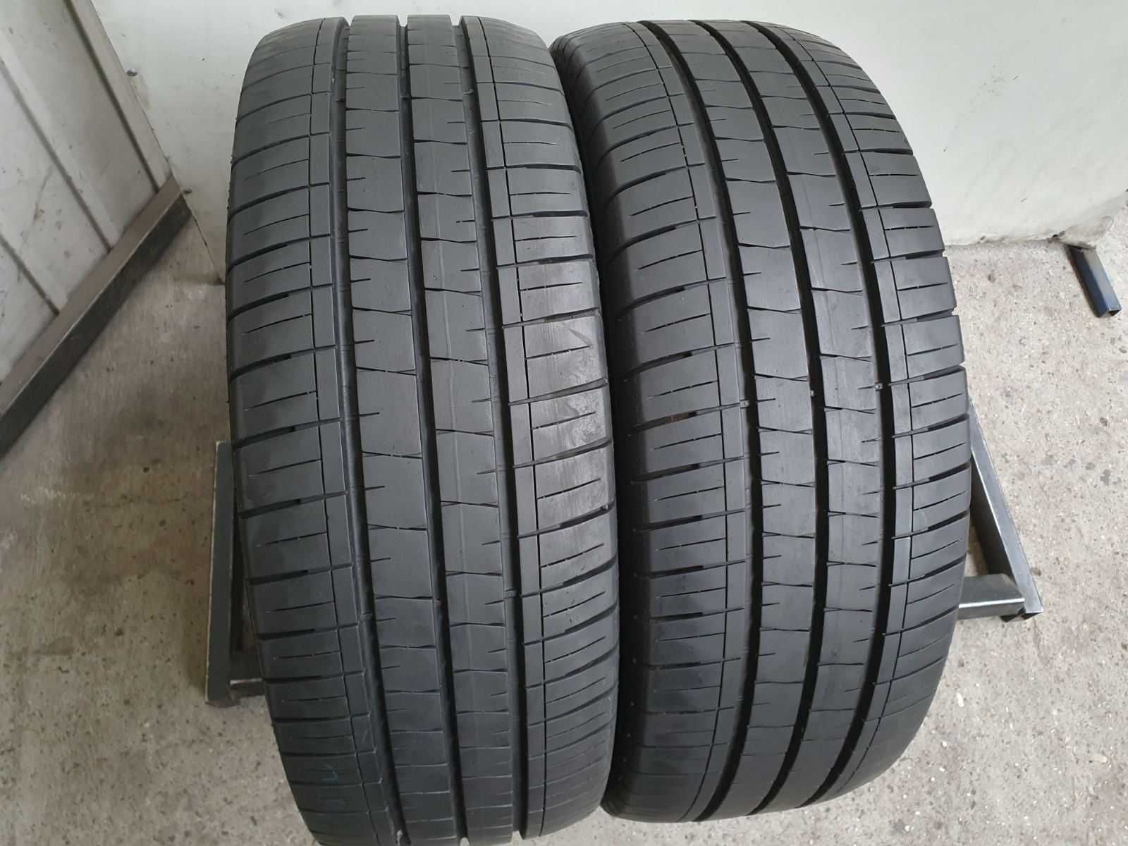 2x Vredestein Comtrac 2 235/60r17C 8mm