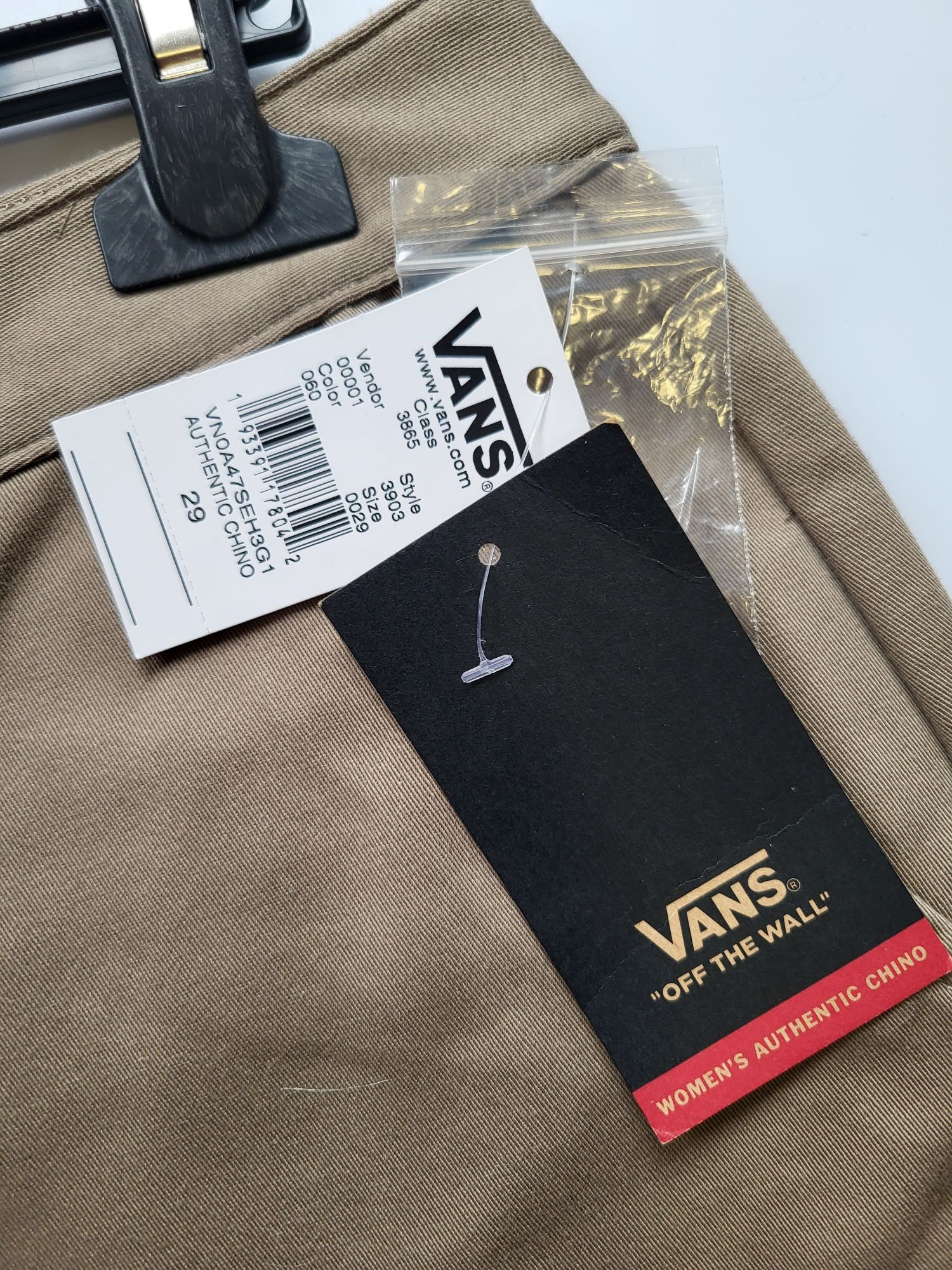 Nowe z metką spodnie Vans Authentic Chino r 29