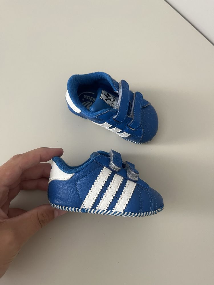Пінетки кросівки adidas оригінал за 150 грн
