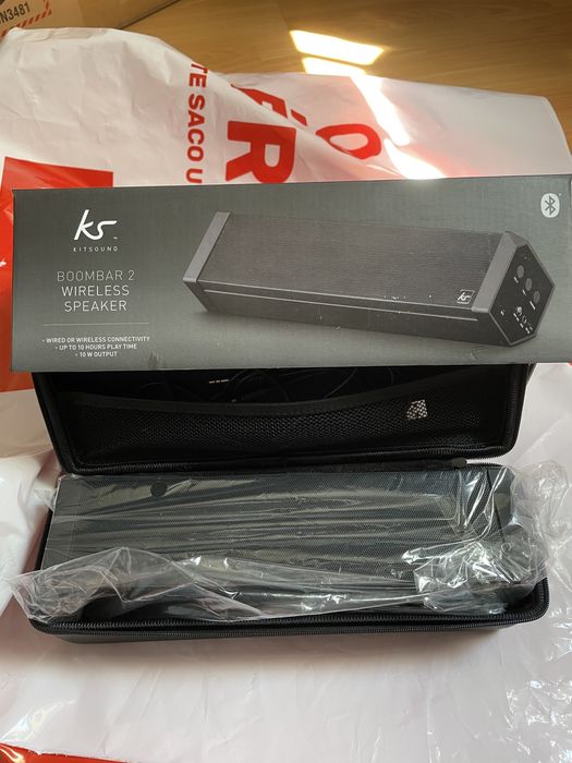 Coluna portátil KitSound Boombar 2 com bluetooth e bateria