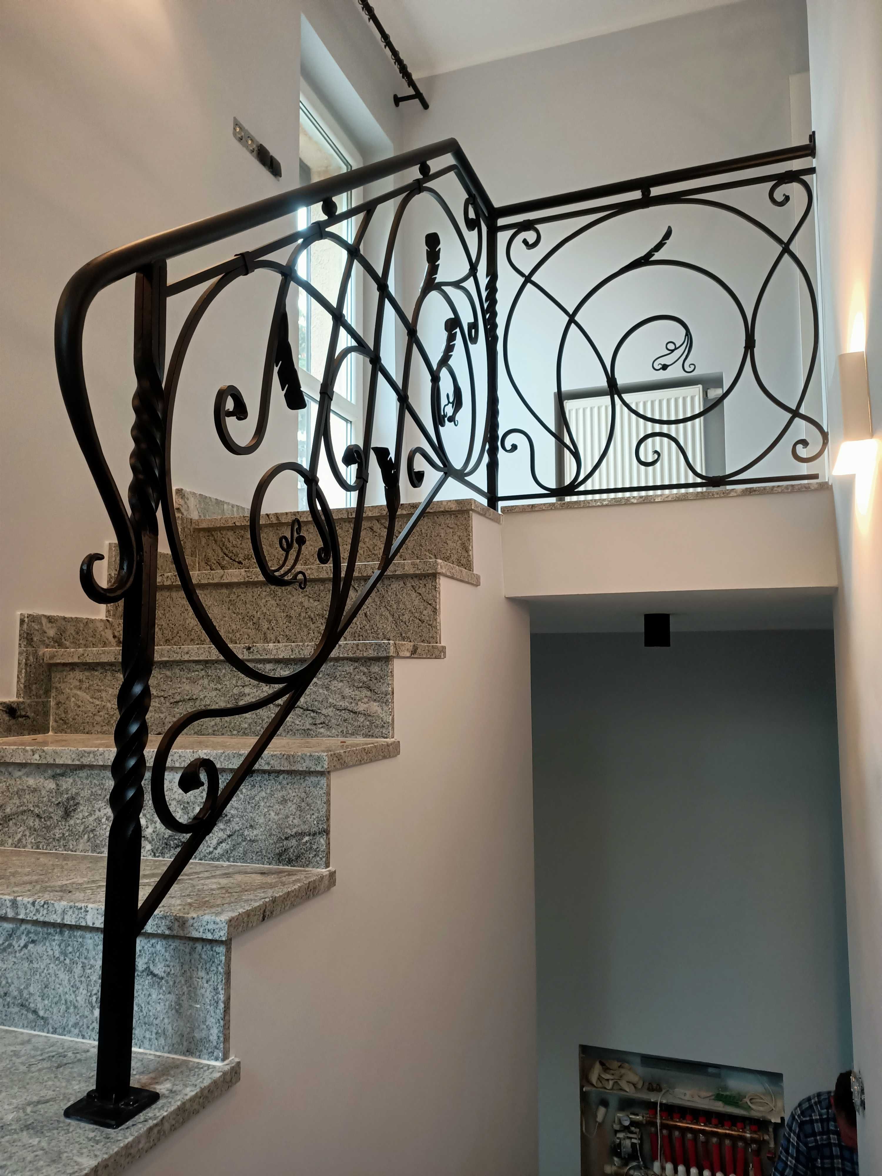kowalstwo artystyczne kute bramy kute balustrady kute płoty  balkony