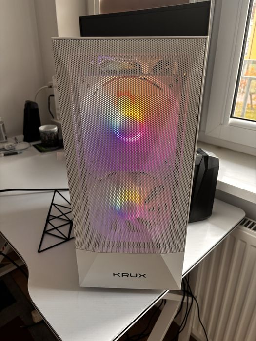 komputer gamingowy – Ryzen 5 3600 / 16GB RAM / RX 6600 XT