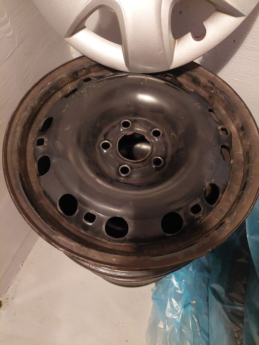 Felgi stalowe i kołpaki skoda