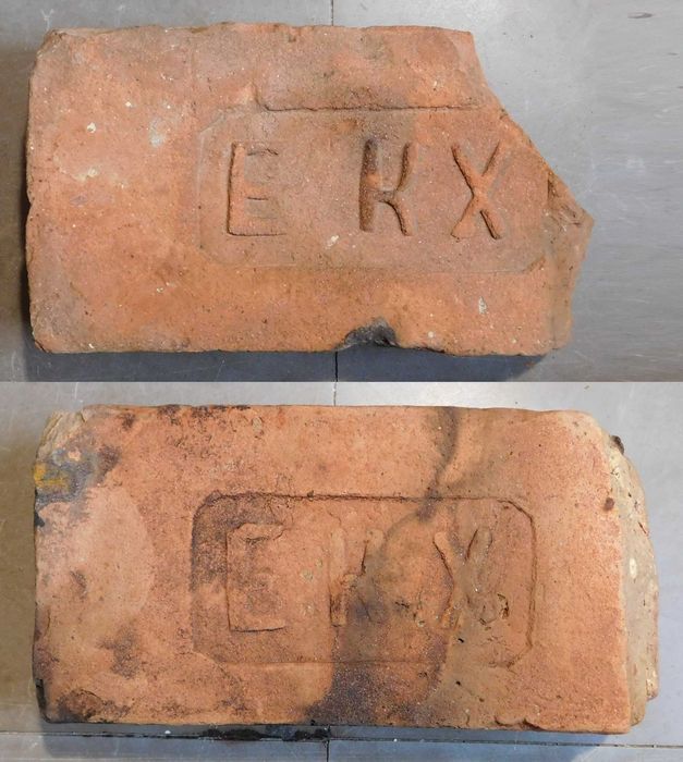 Цегла з клеймом старовинна - Дніпро - кирпич