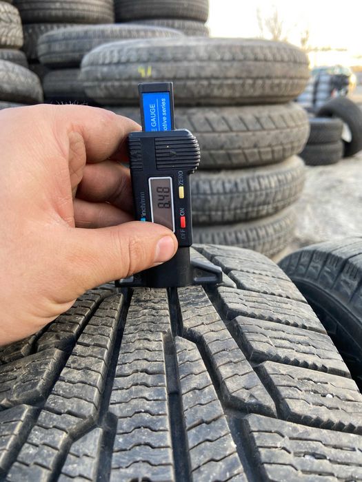 Шини 205/70 r15 Nokian Висота протектора 8,5мм.