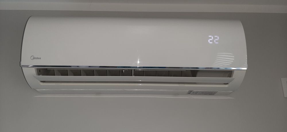 Klimatyzacja Midea 3.5kw uszkodzona