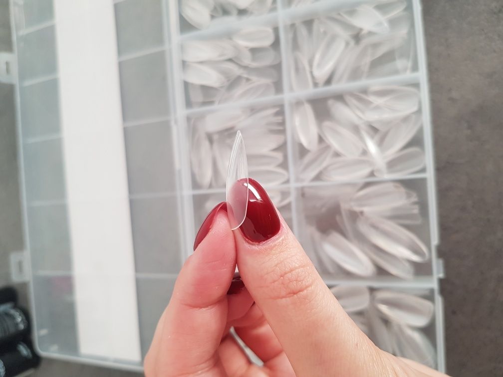 Tipsy trumienki migdały + flexi tips base neonail