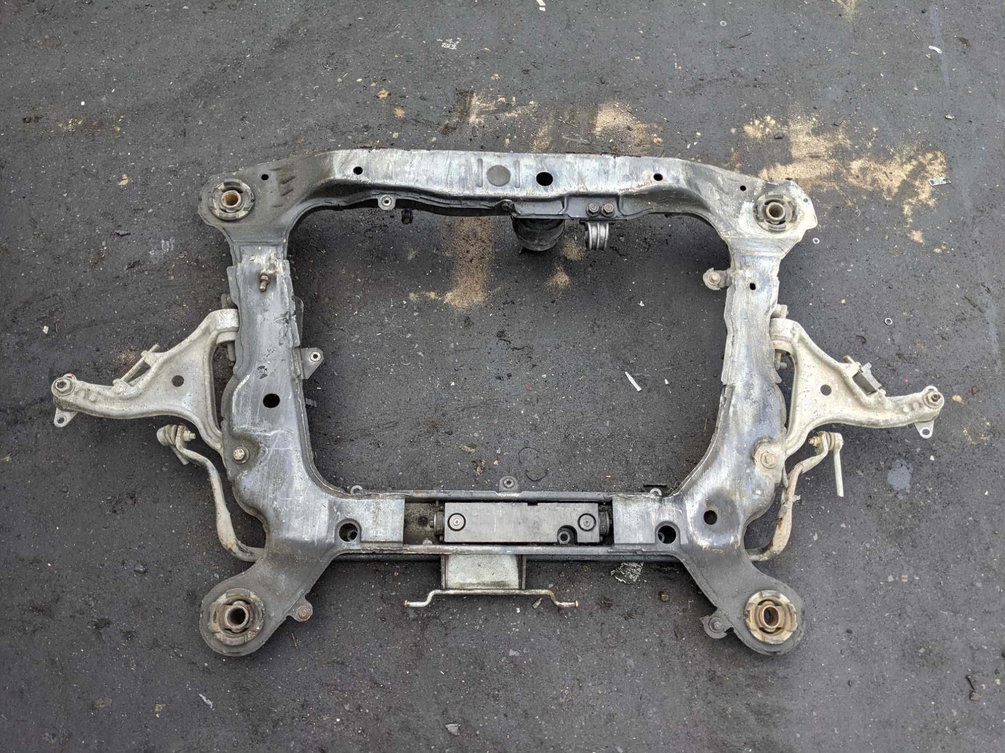 Volvo S60 2.4 D5 Sanki Wózek Belka Trawers Kołyska Przód