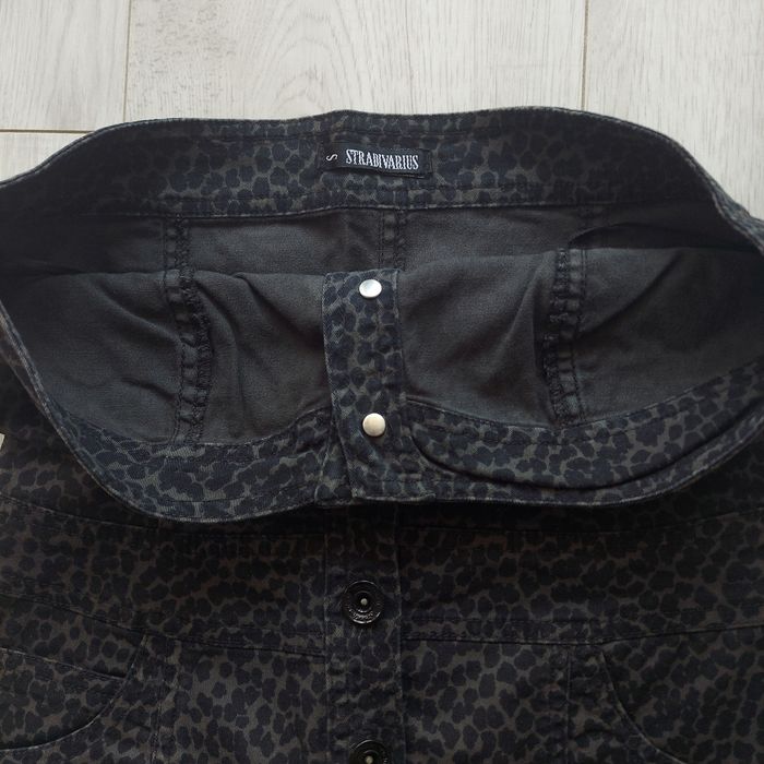 Sukienka bez ramiączek denim panterka Stradivarius S